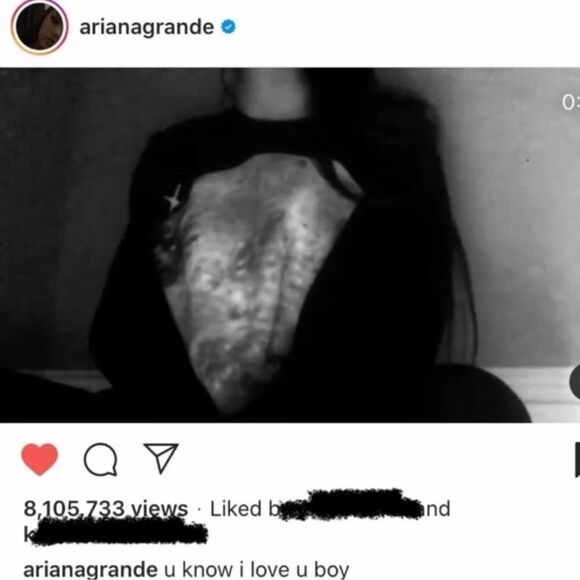 Ariana Grande Splatter Lollapalooza Crewneck black Sweatshirt Sz Small - Picture 3 of 16